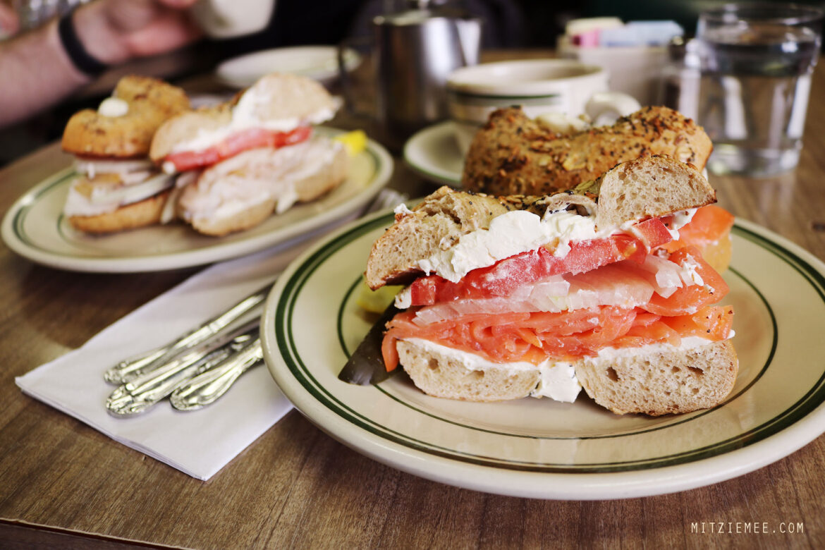 New York: Bagel-Frühstück bei Barney Greengrass