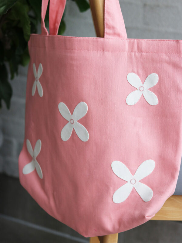 Daisies Tote Bag Pink - CWSG - Fair Fashion - Mitzie Mee