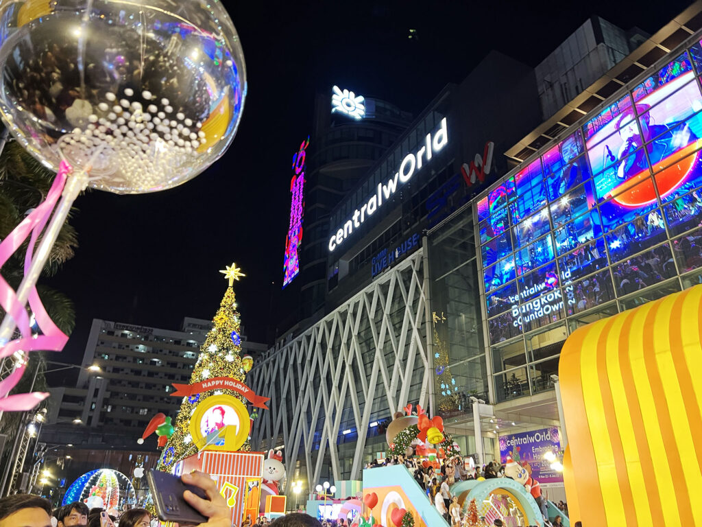 Silvester in Bangkok – Der CentralWorld Countdown