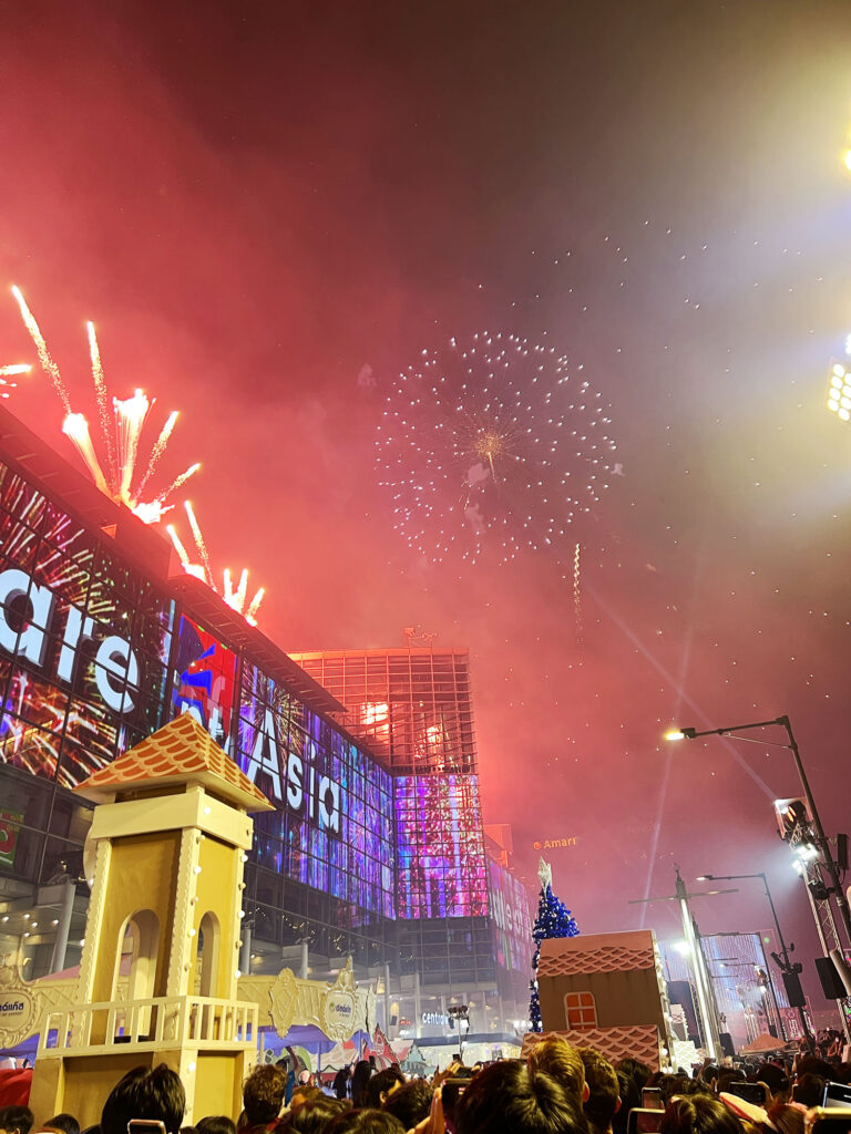 Silvester in Bangkok – Der CentralWorld Countdown