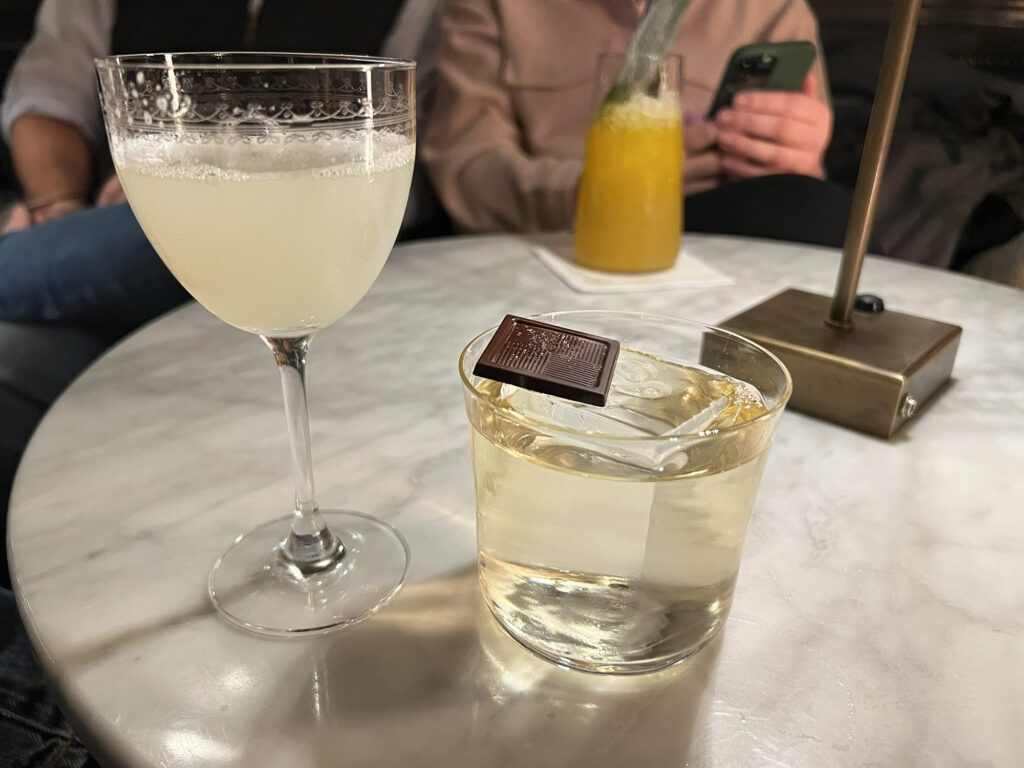 Stavanger: Cocktails im Salon du Nord