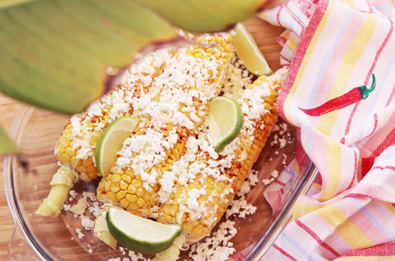 Receta: Elotes – Mazorcas de maíz a la parrilla al estilo mexicano