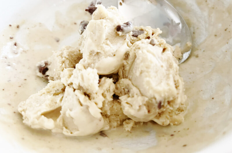 Receta: Helado de plátano con mantequilla de cacahuete y chocolate