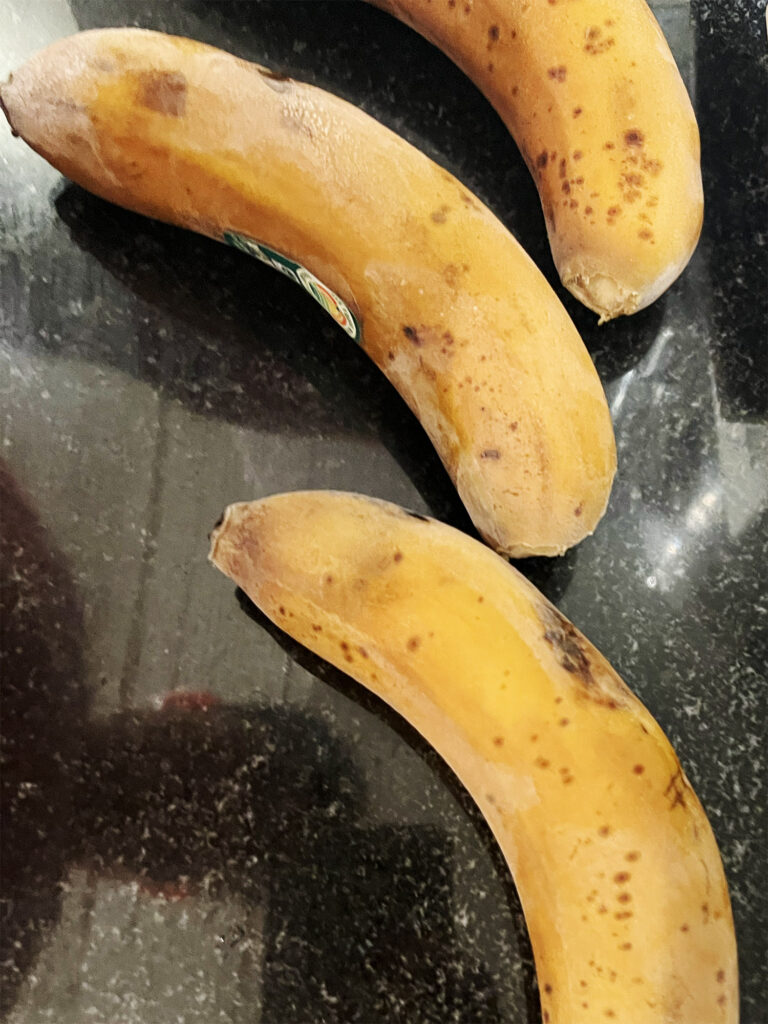 Rezept: Bananeneis mit Erdnussbutter und Schokolade
