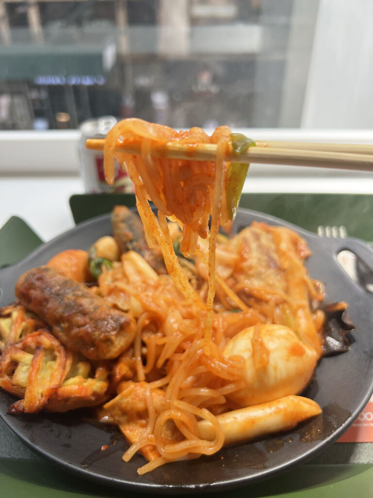 New York: Dookki – Neuer Tteokbokki-Spot in Koreatown