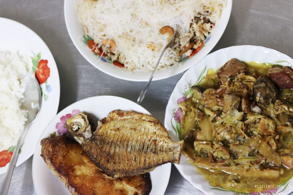 Khmer-Abendessen bei Kanary zu Hause