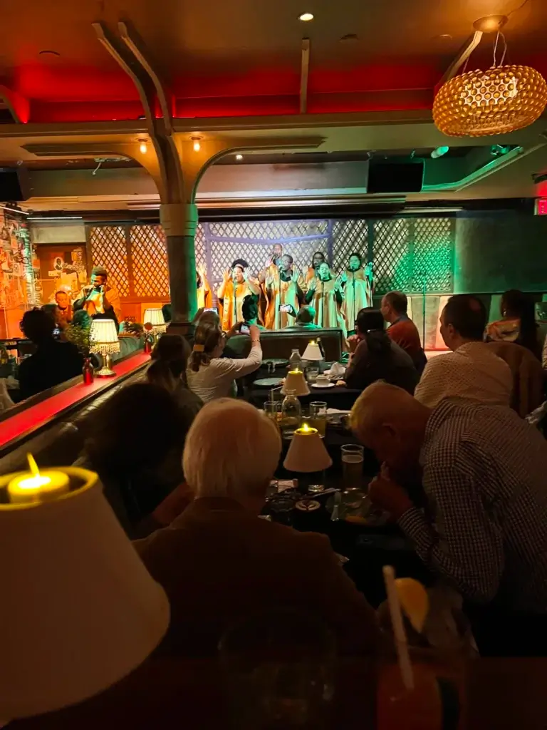 New York City: Gospel Brunch im Red Rooster in Harlem